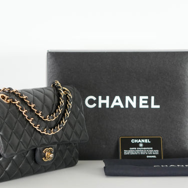 Chanel 25 Full Set Lambskin Leather ref. 7970