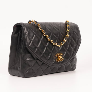 Chanel black leather vintage ref. 7983