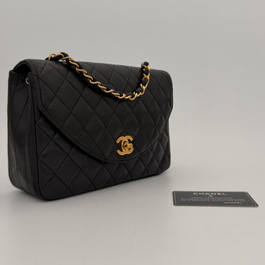 Chanel half moon ref. 8070